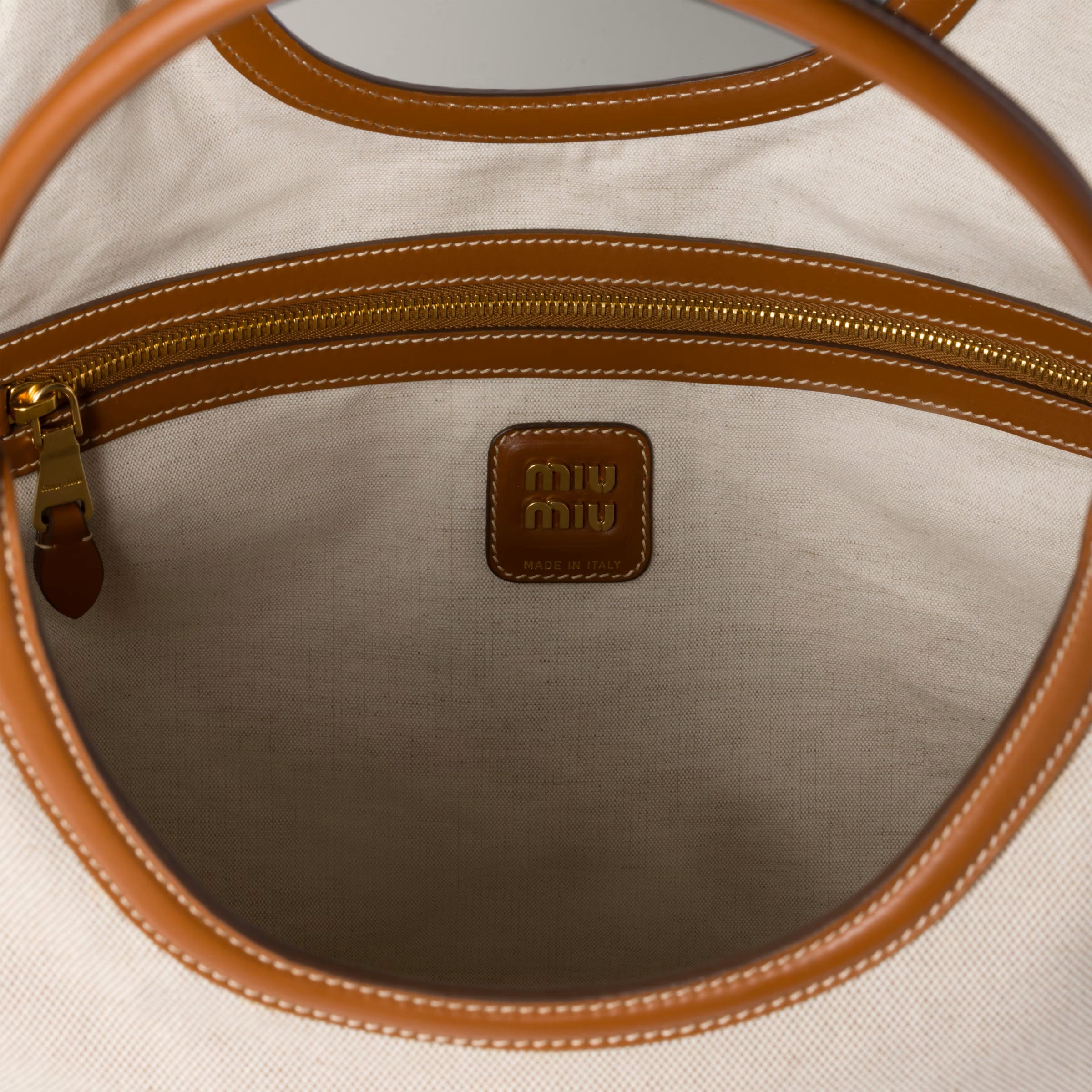 large ivy bag details